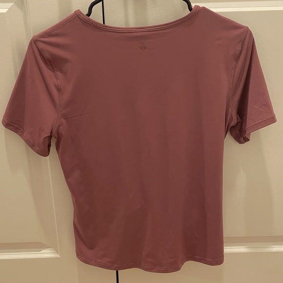 Lululemon Athletica Do the Daily Twist Front Crop Top Size 4 - Picture 2 of 11